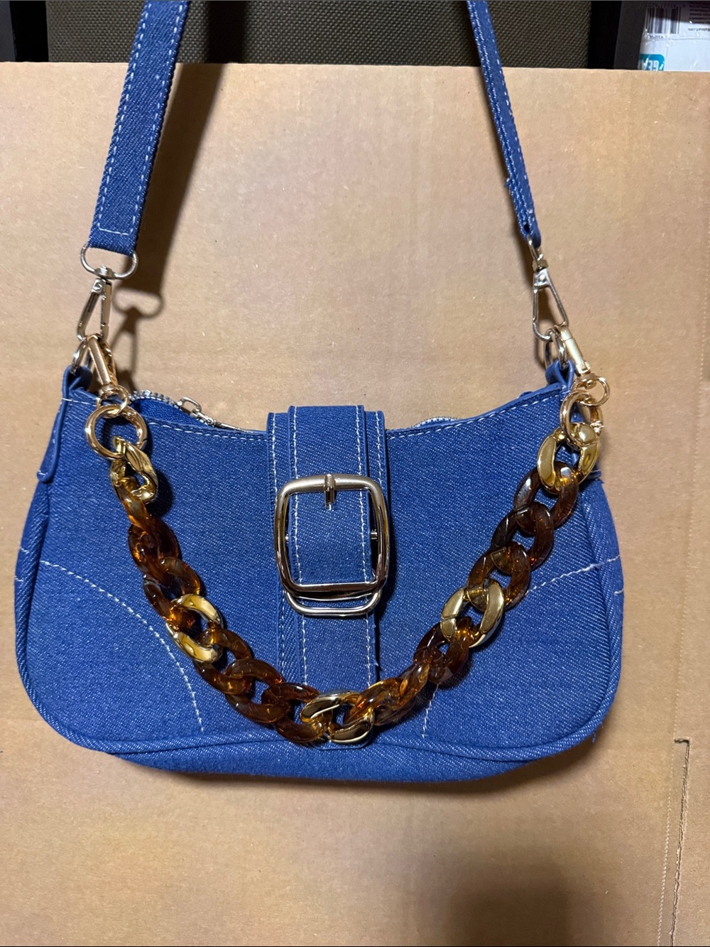 Tortoiseshell Chain Accent